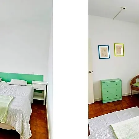 Rich & Poor Hostal *