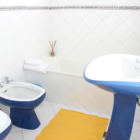 Albergue Rich & Poor Albufeira